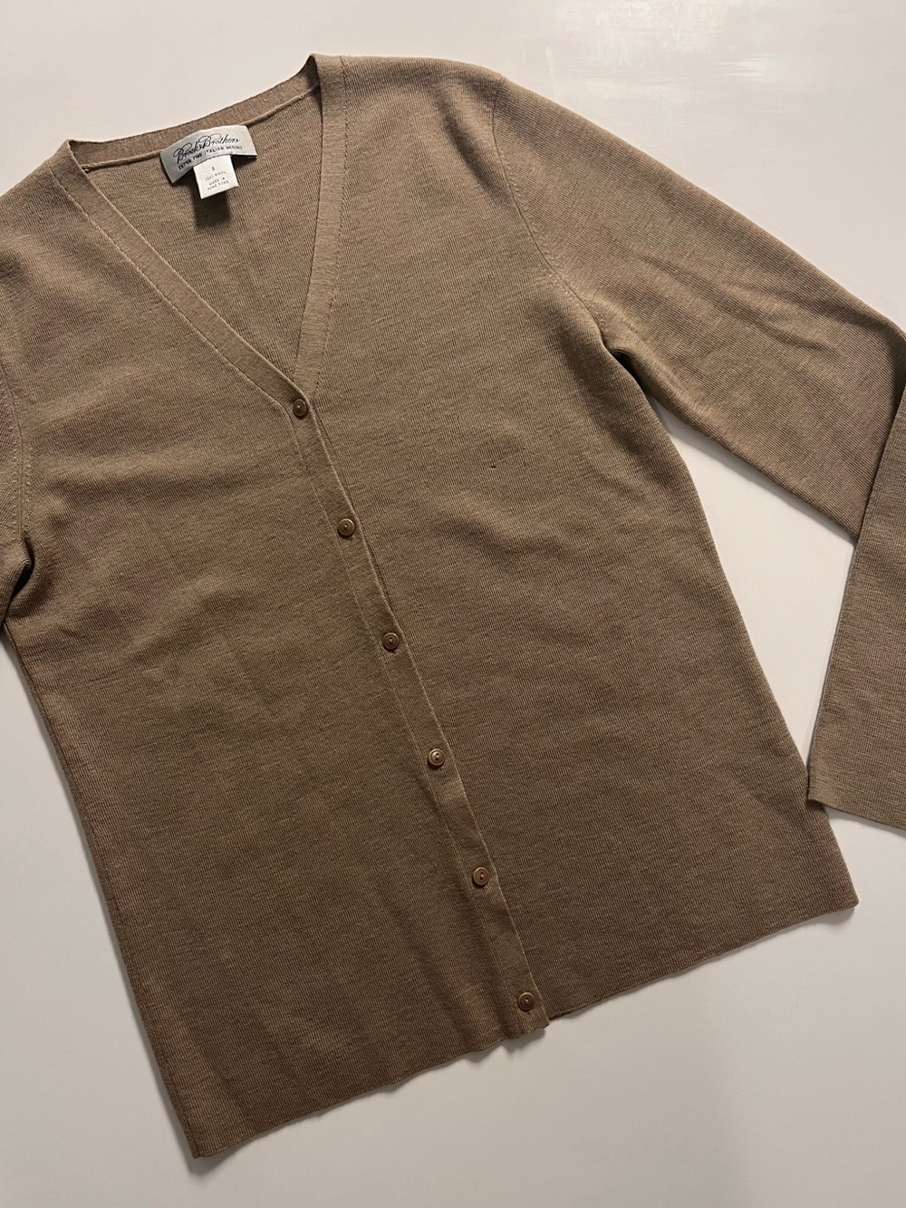 Brooks Brothers Quiet Luxury Taupe Tan V-Neck Cardigan 100% Wool, Size Small
